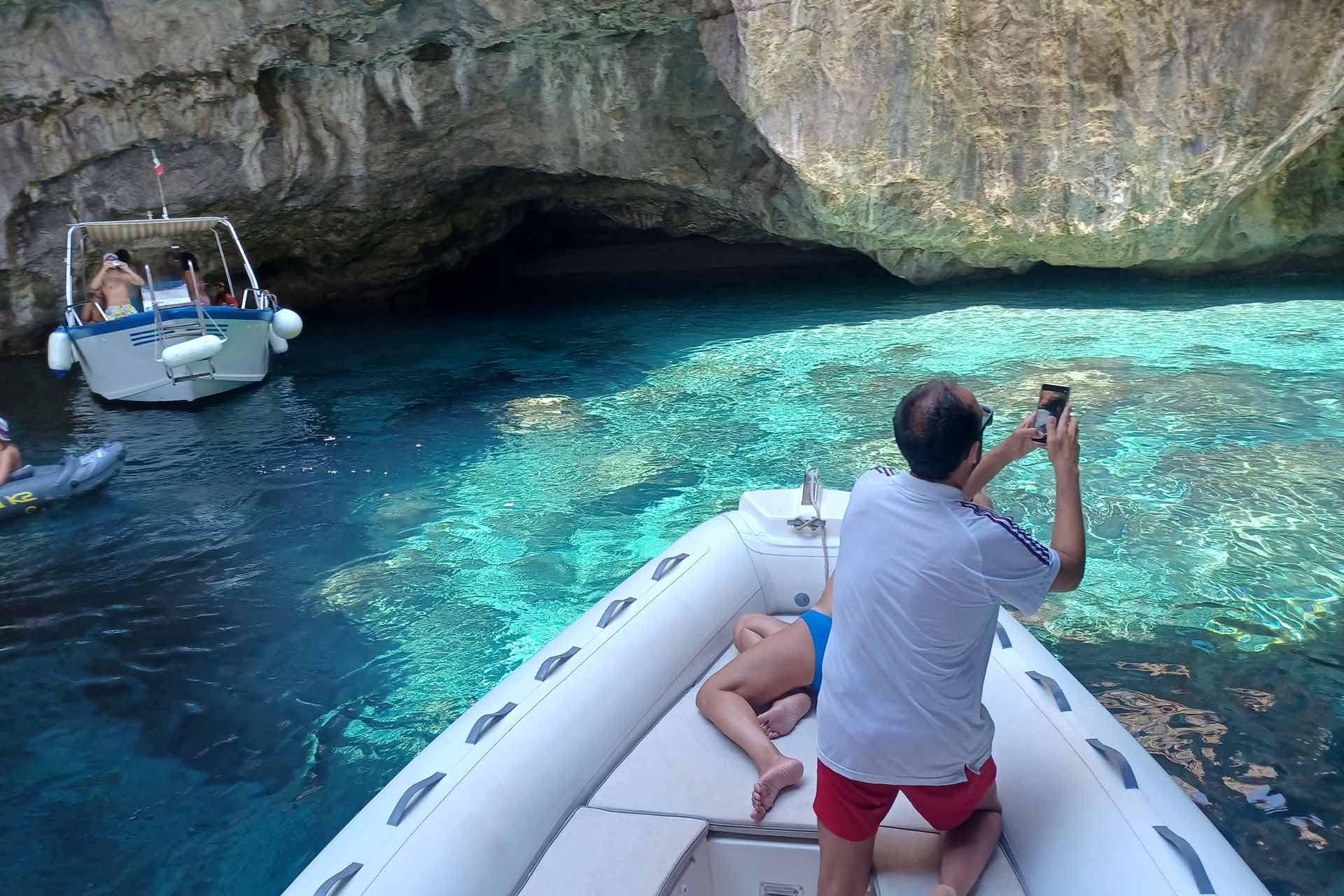 Favignana e Levanzo: Un’Esperienza tra le Acque più Belle di Sicilia
