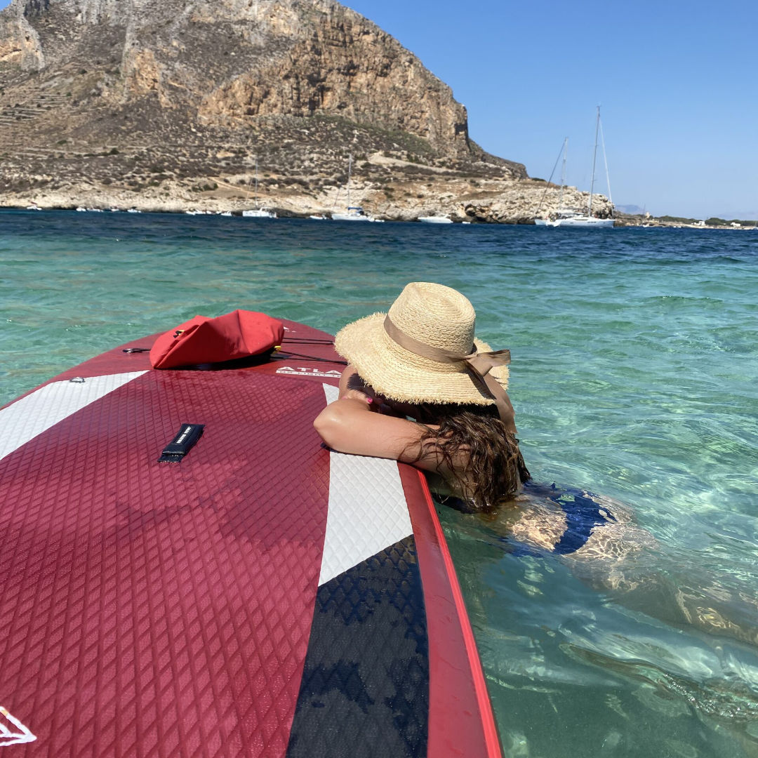 Tour di Favignana e Levanzo in Gommone con Sup