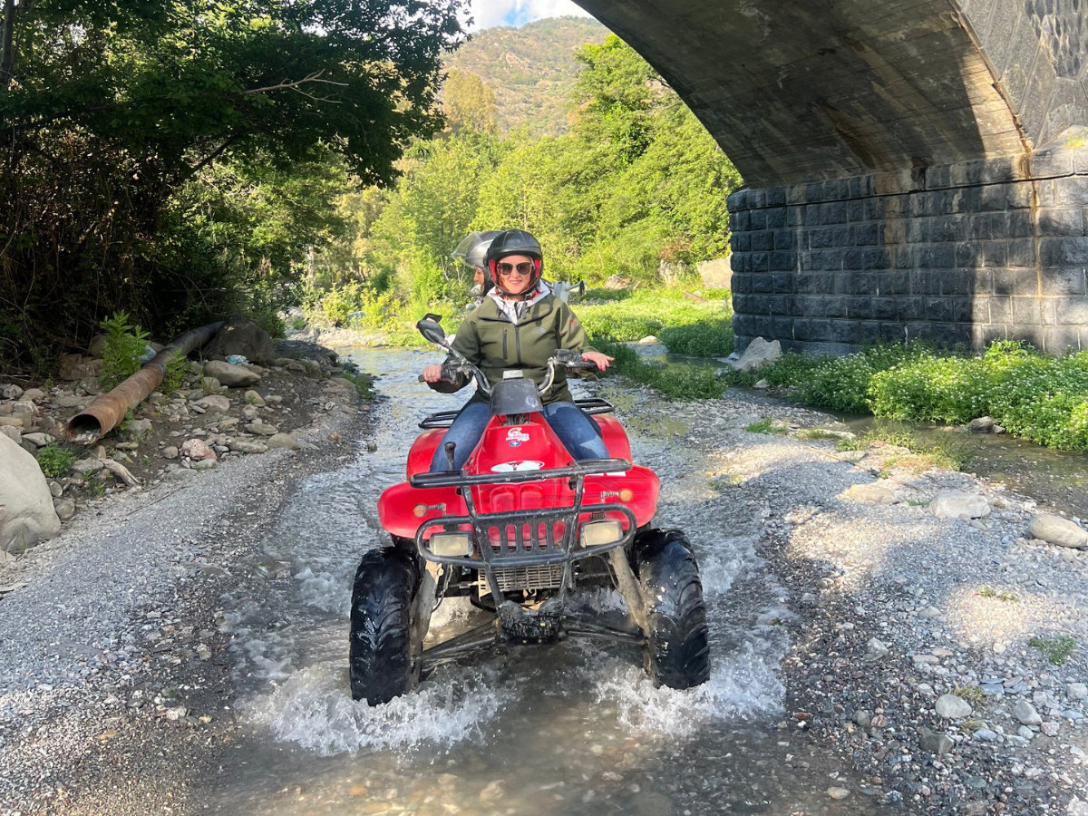 Escursione in Quad di 1 Ora nella Valle dell’Alcantara