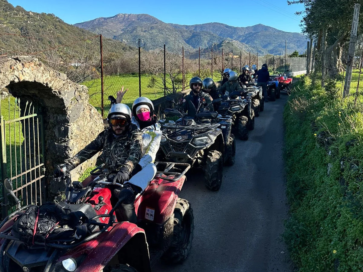 Quad Tour 2 Ore – Gole dell’Alcantara e Castiglione di Sicilia